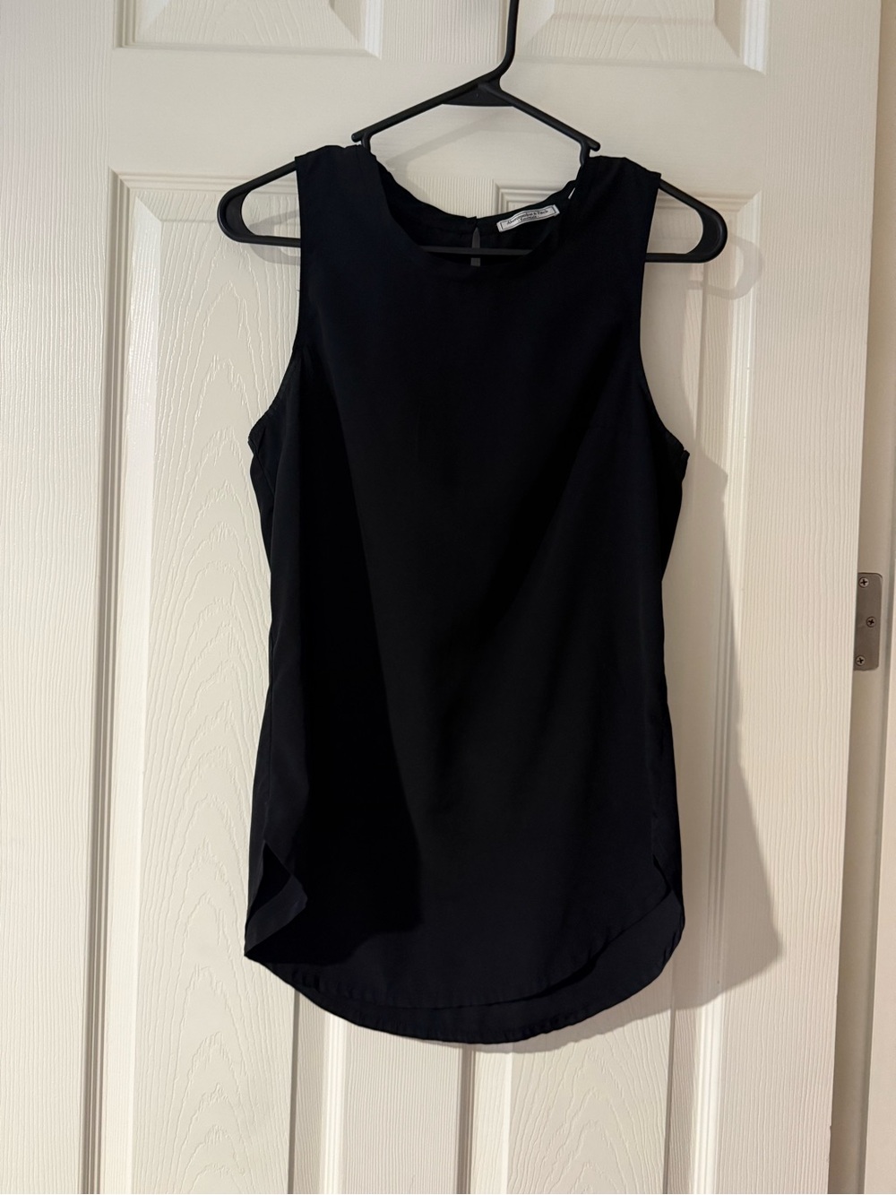 Abercrombie & Fitch Black Sleeveless Shell Top
